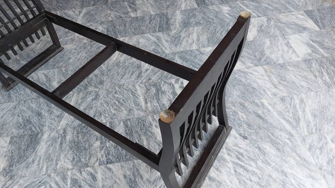 single dining table 3