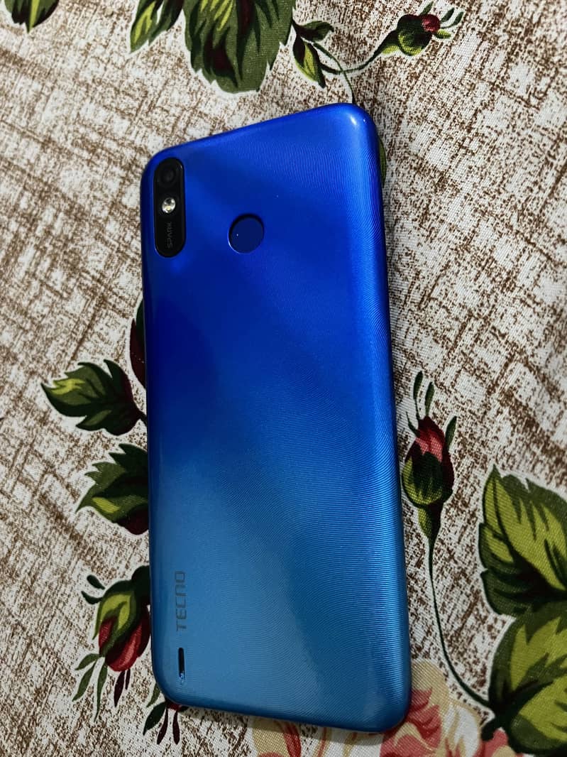 Tecno Spark 4 0