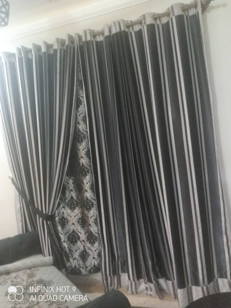 curtains 0