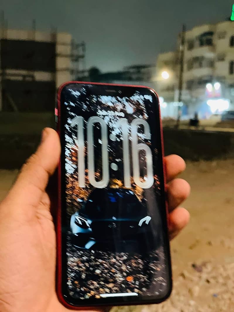 Apple iPhone 11 4