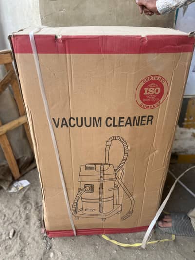 Heavy 3 Motor High Power Wet & Dry Vacuum Cleaner - 80 Liter Dust