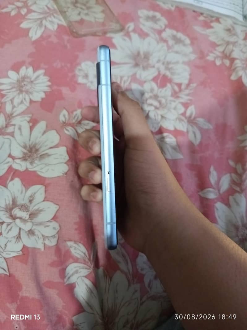 Google Pixel 7a 5