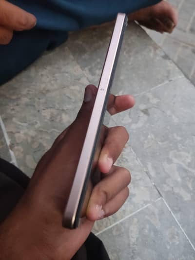 Vivo Y17