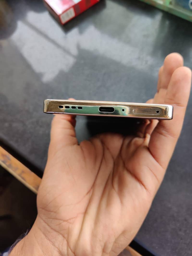 Infinix Note 40 6