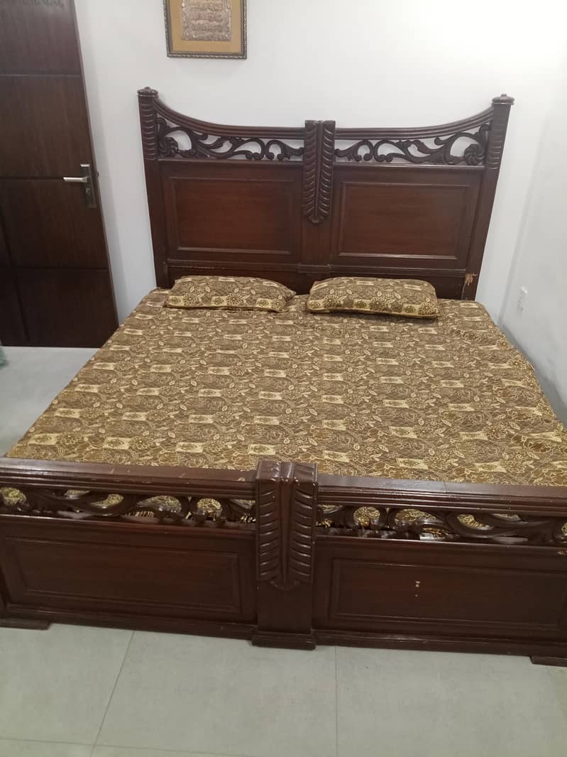 bed . 1