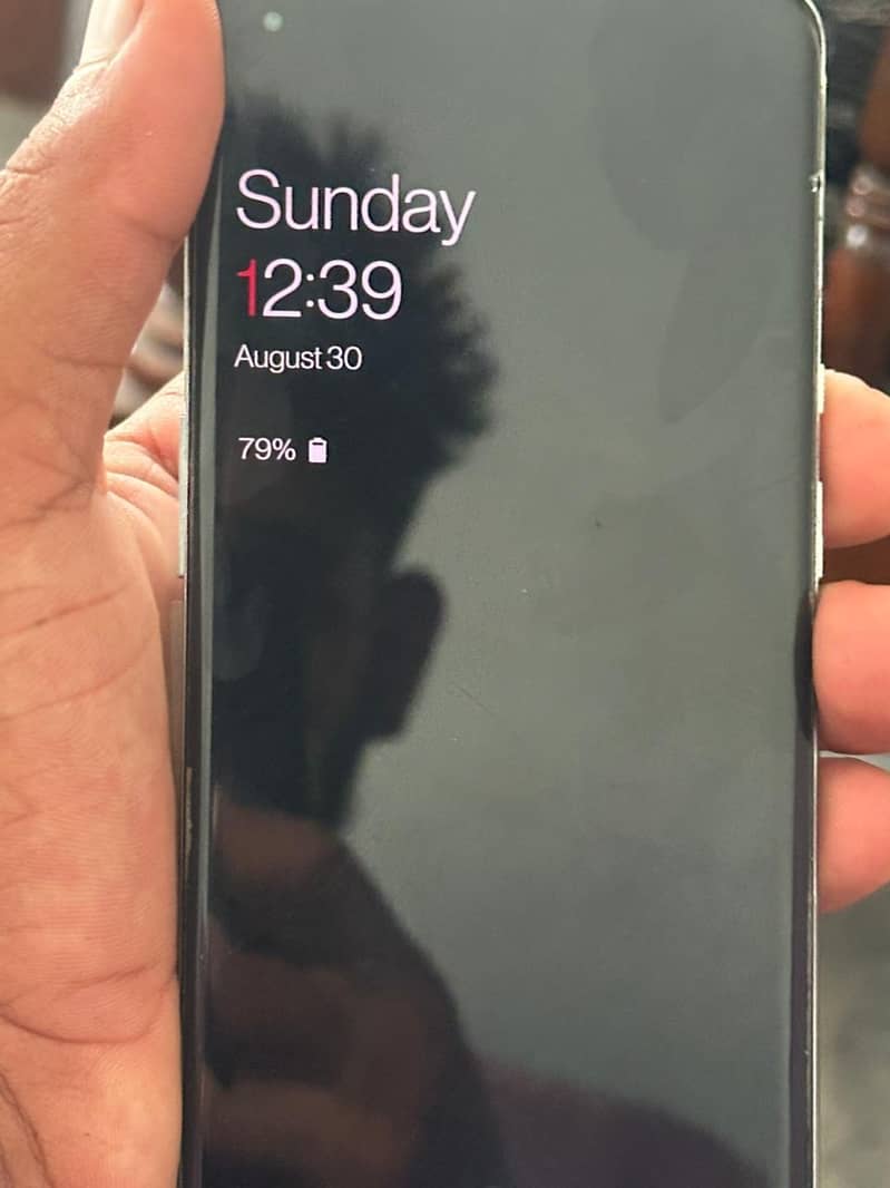 One Plus 9 Pro5g 4
