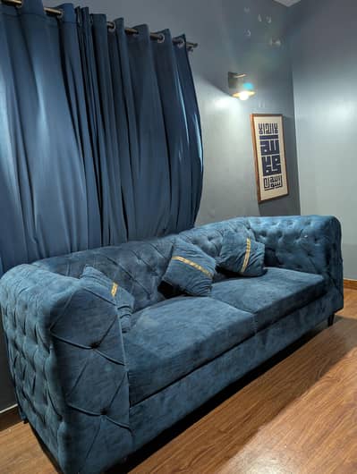 5 seater sofa Set in excellent condition