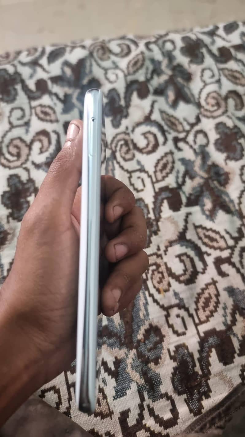 Aquos 5