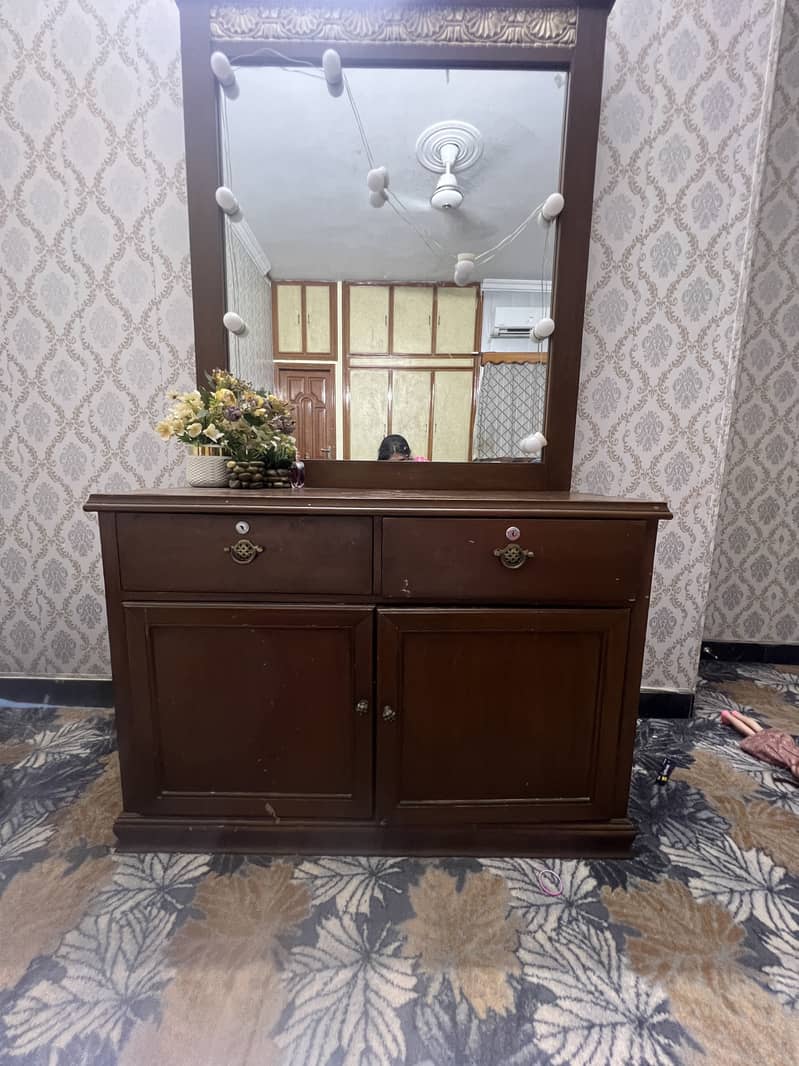 Dressing table 1