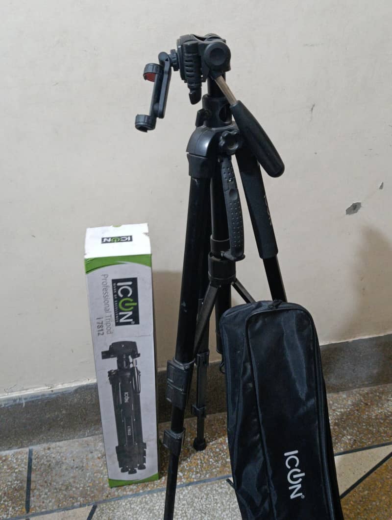 tripod 0