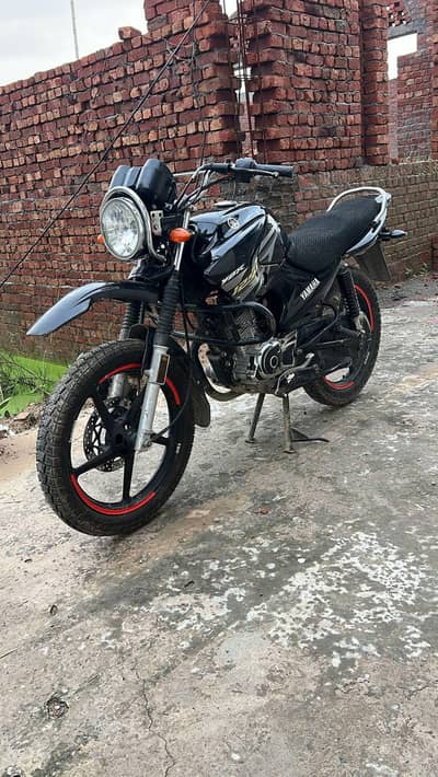 Yamaha ybr 125g bike
