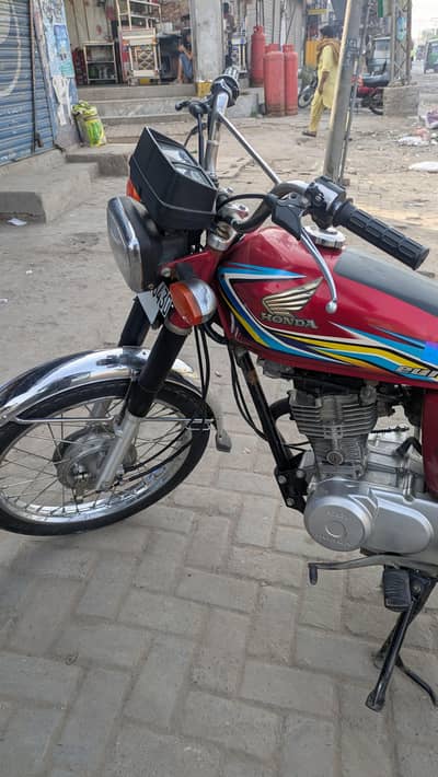Honda 125 17/18 model