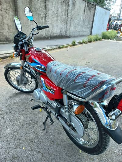 HONDA CG-125 2024 Lush