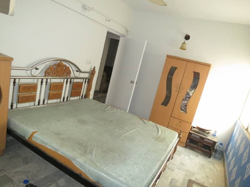 WEST OPEN CORNER LEASED FLAT 5