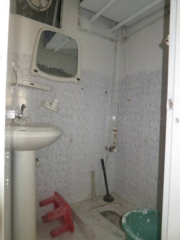 WEST OPEN CORNER LEASED FLAT 7