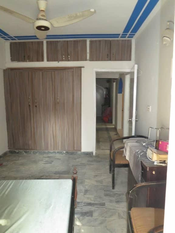 WEST OPEN CORNER LEASED FLAT 10