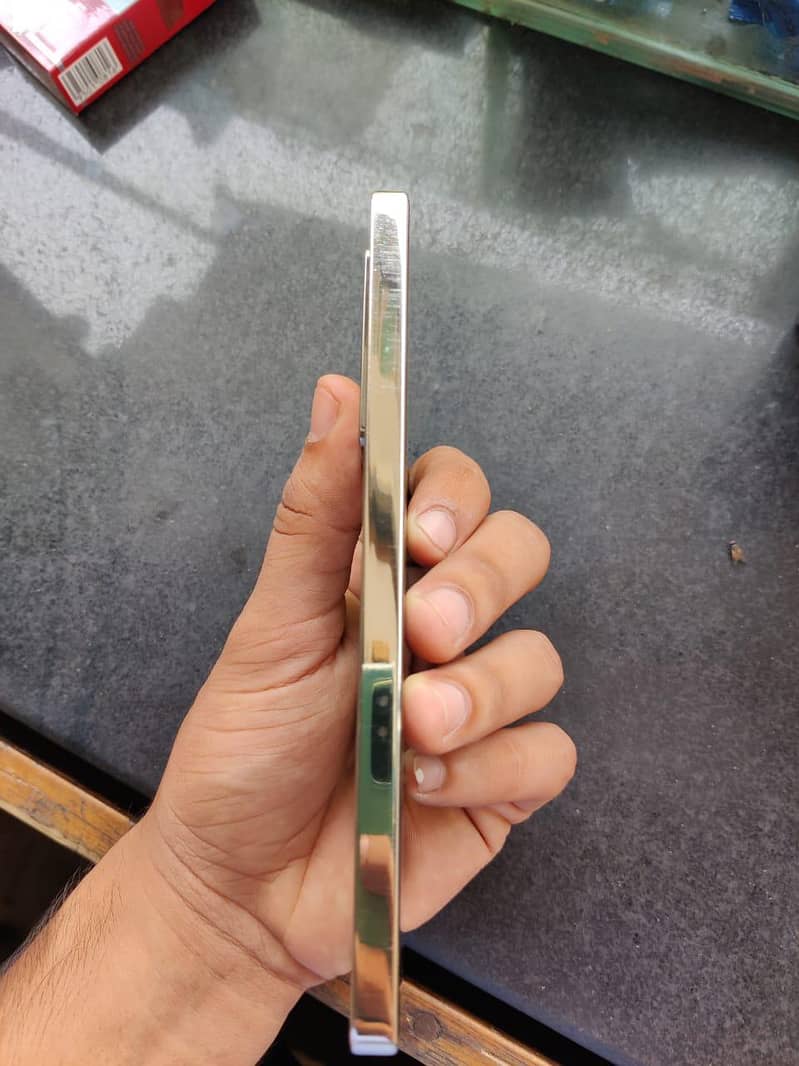 Infinix Note 40 7