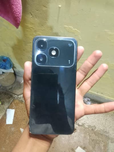 Itel A90
