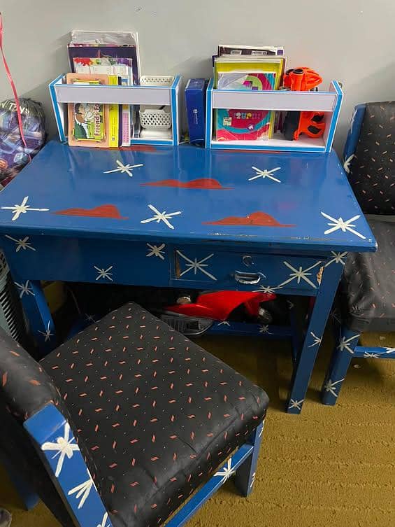 kids bed & study Table 2