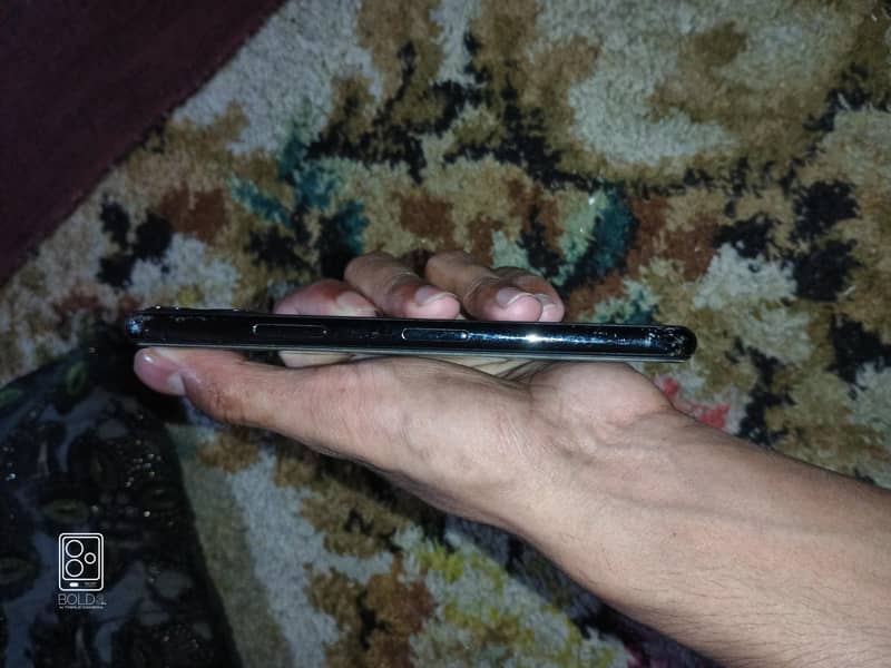 Apple iPhone 11 Pro 6