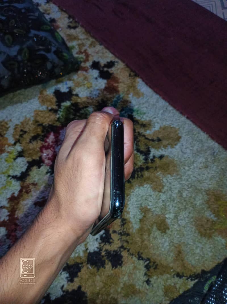 Apple iPhone 11 Pro 8