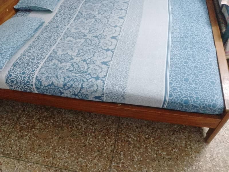 king bed 1