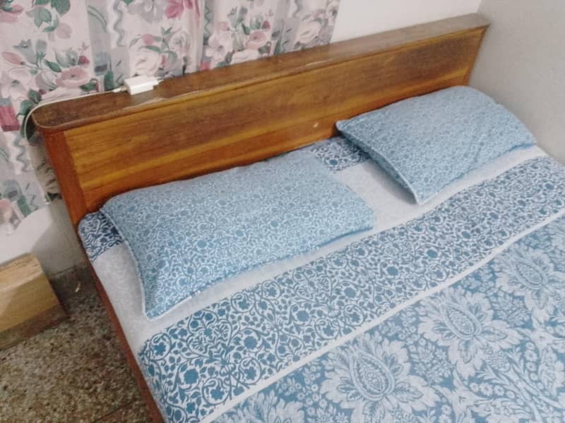 king bed 2