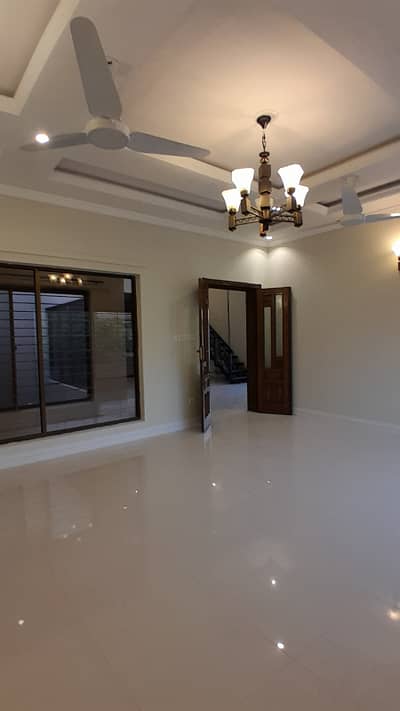 Upper Portion 1 kanal for Rent in E-11