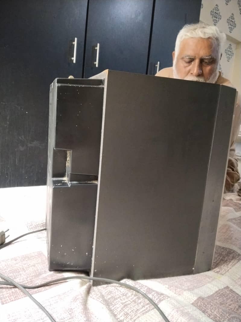 Speaker subwoofer 0