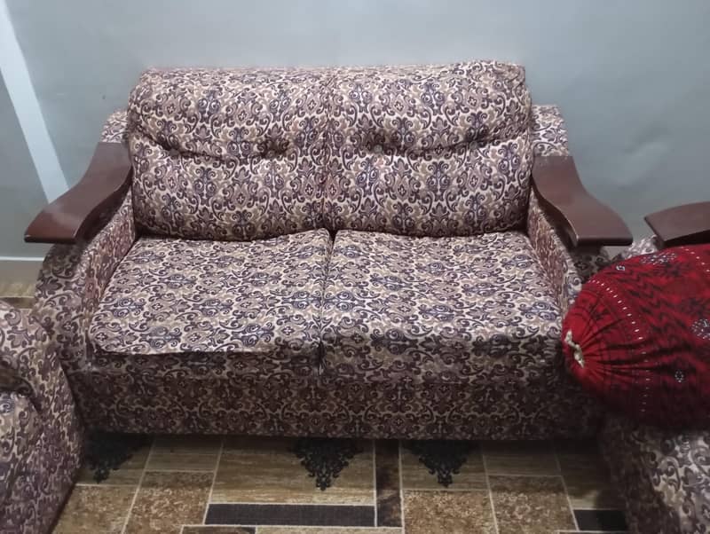 7 seater Sofa set with Table 1