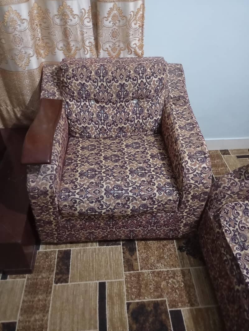 7 seater Sofa set with Table 2