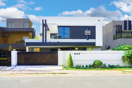 Beautifully constructed 1 Kanal House For Sale in Bahria Town Lahore