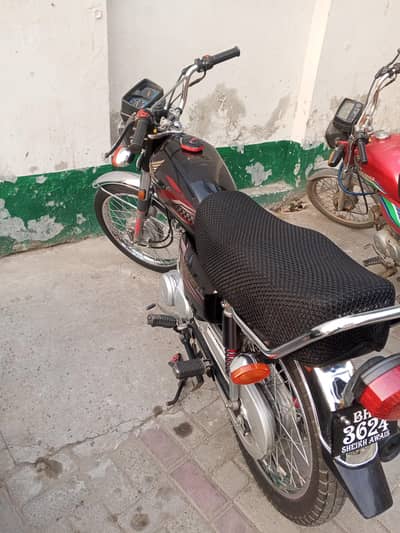 Honda CG125 2023/2024 in Lush condition  for Urgent Sale