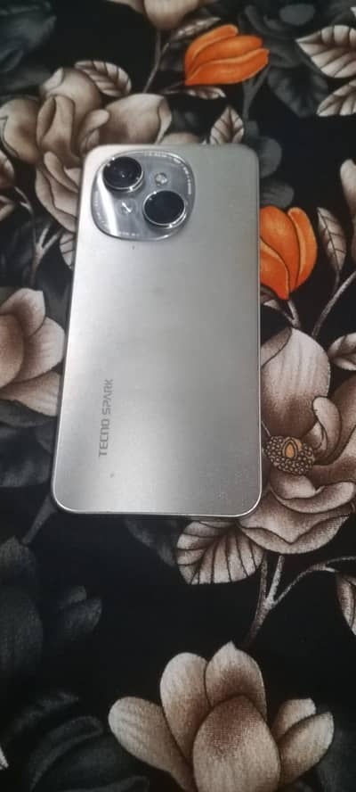 Tecno Spark Go 1