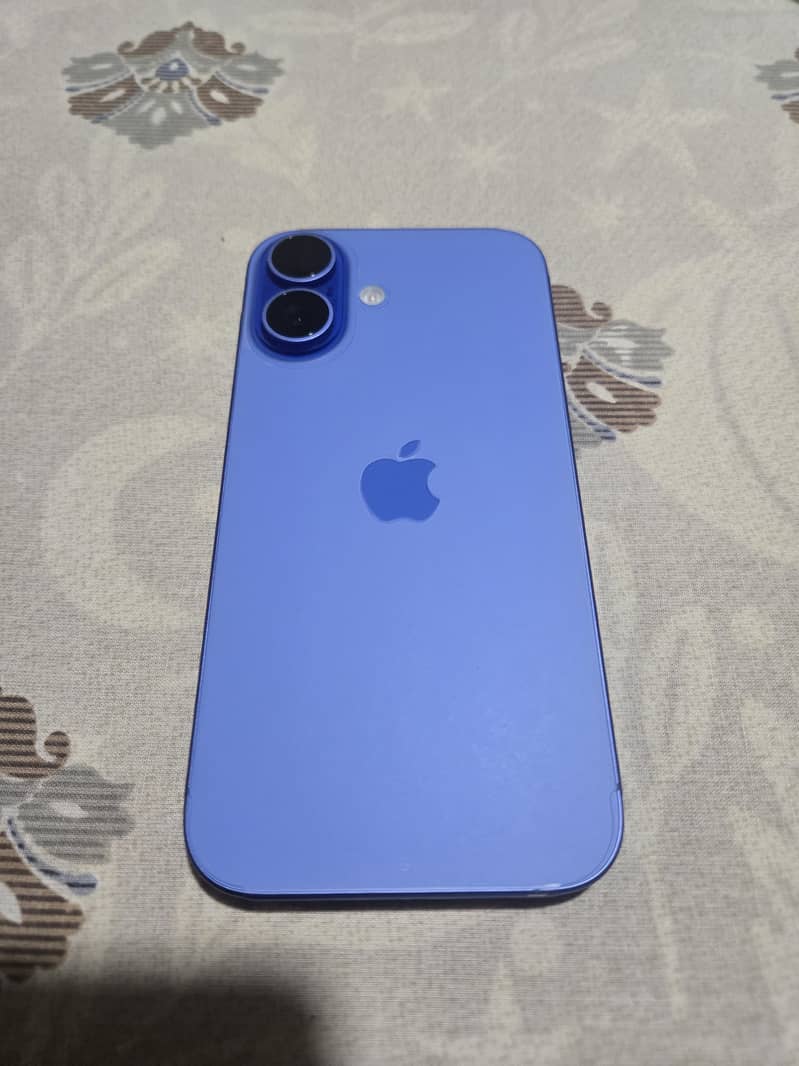 Apple iPhone 16 0