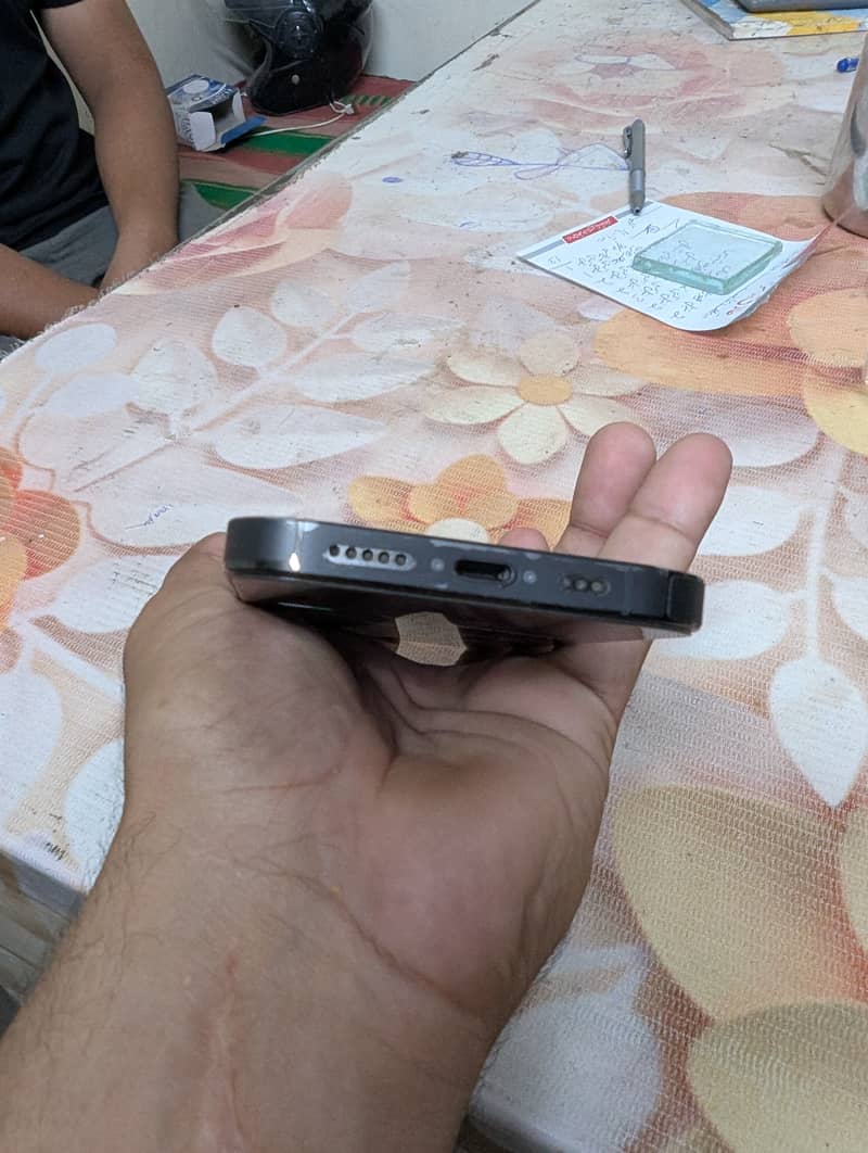 Apple iPhone 14 Pro 3