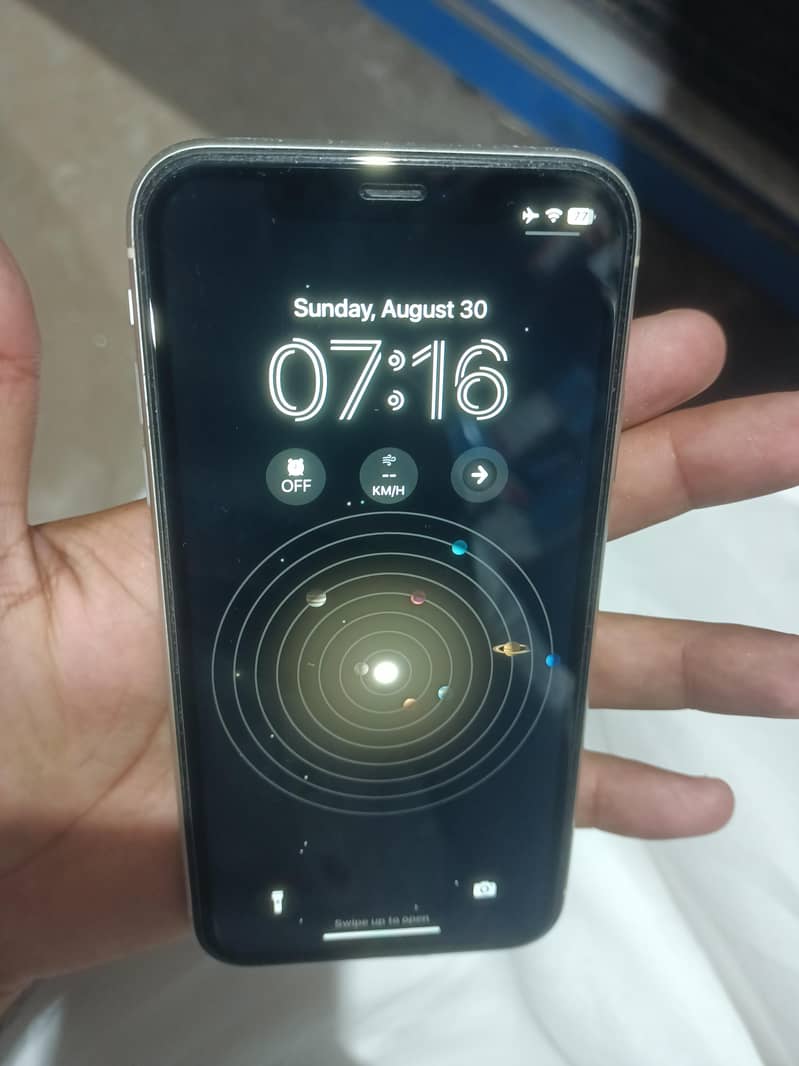 Apple iPhone 11 0