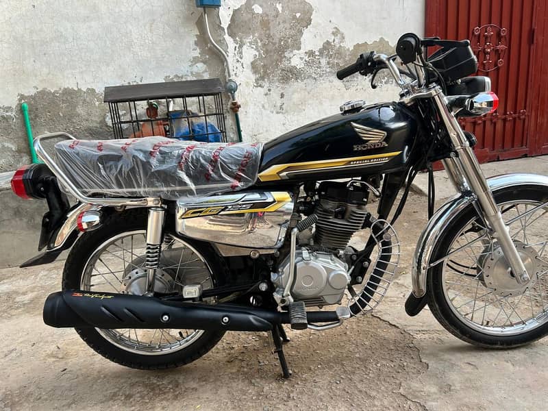 Honda 125 self special edition 0