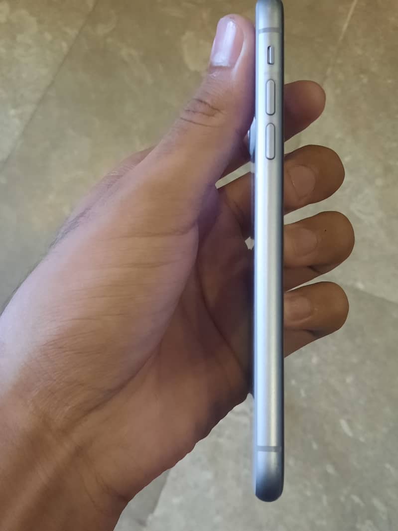 Apple iPhone 11 2