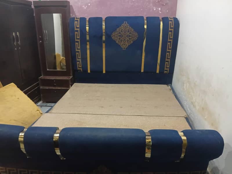 room bed 2