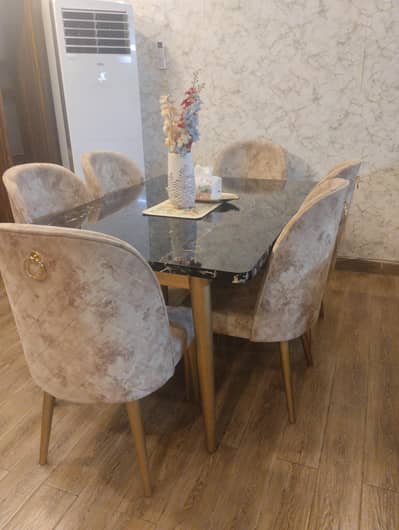 Dining Table with 6 Chairs