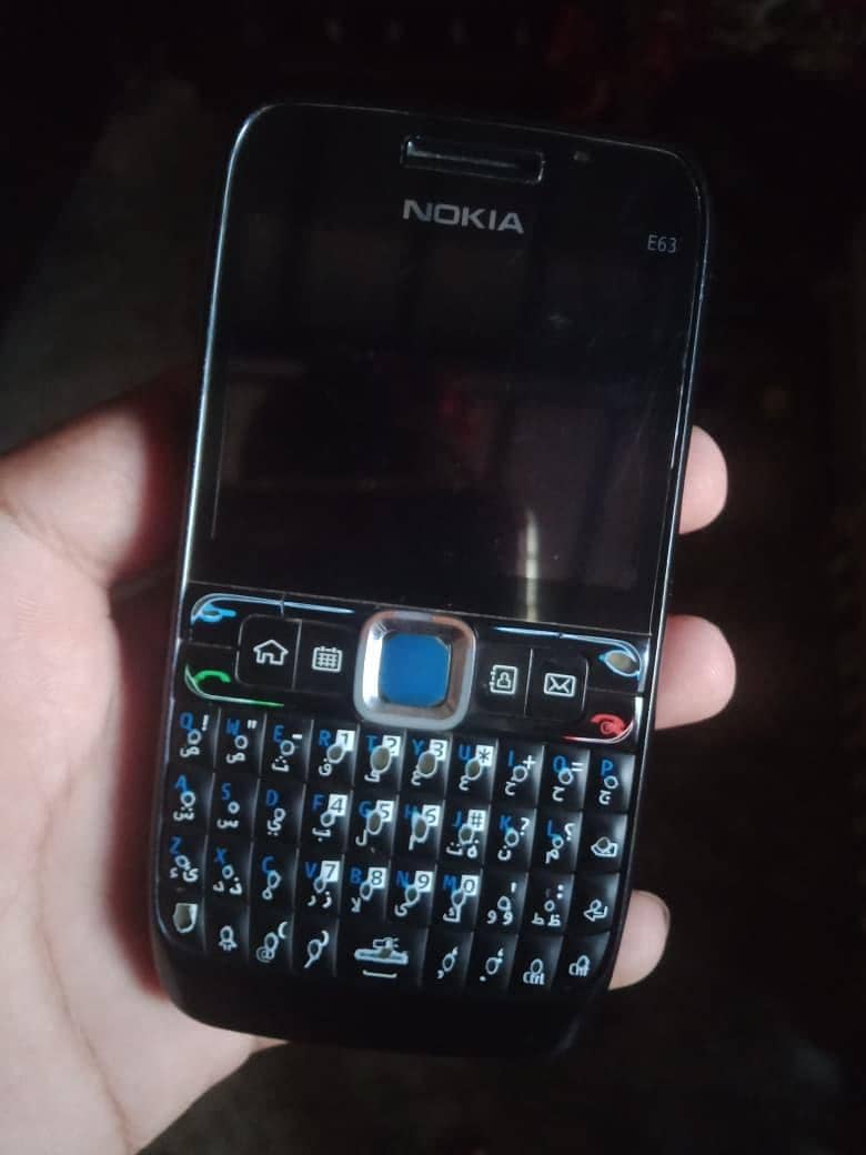 Nokia E63 0