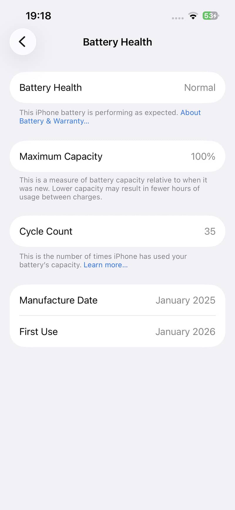 Apple iPhone 16e 8
