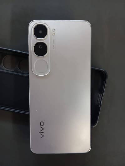 Vivo Y200