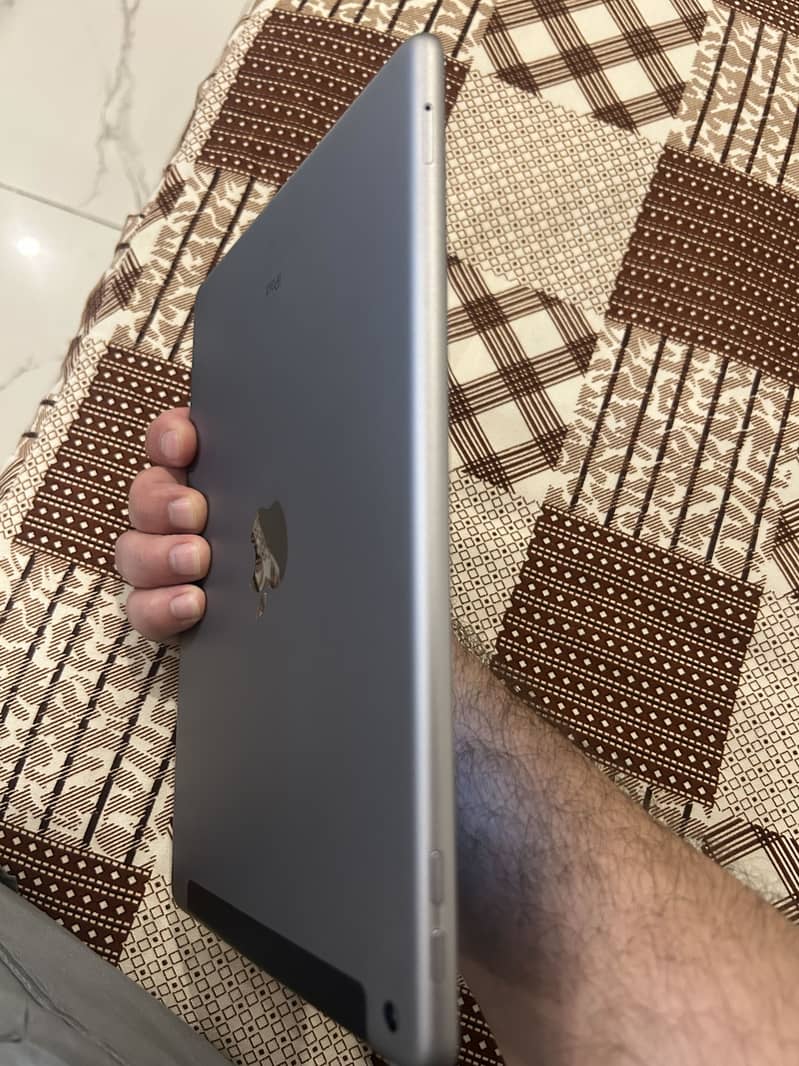Ipad 6th generation 1