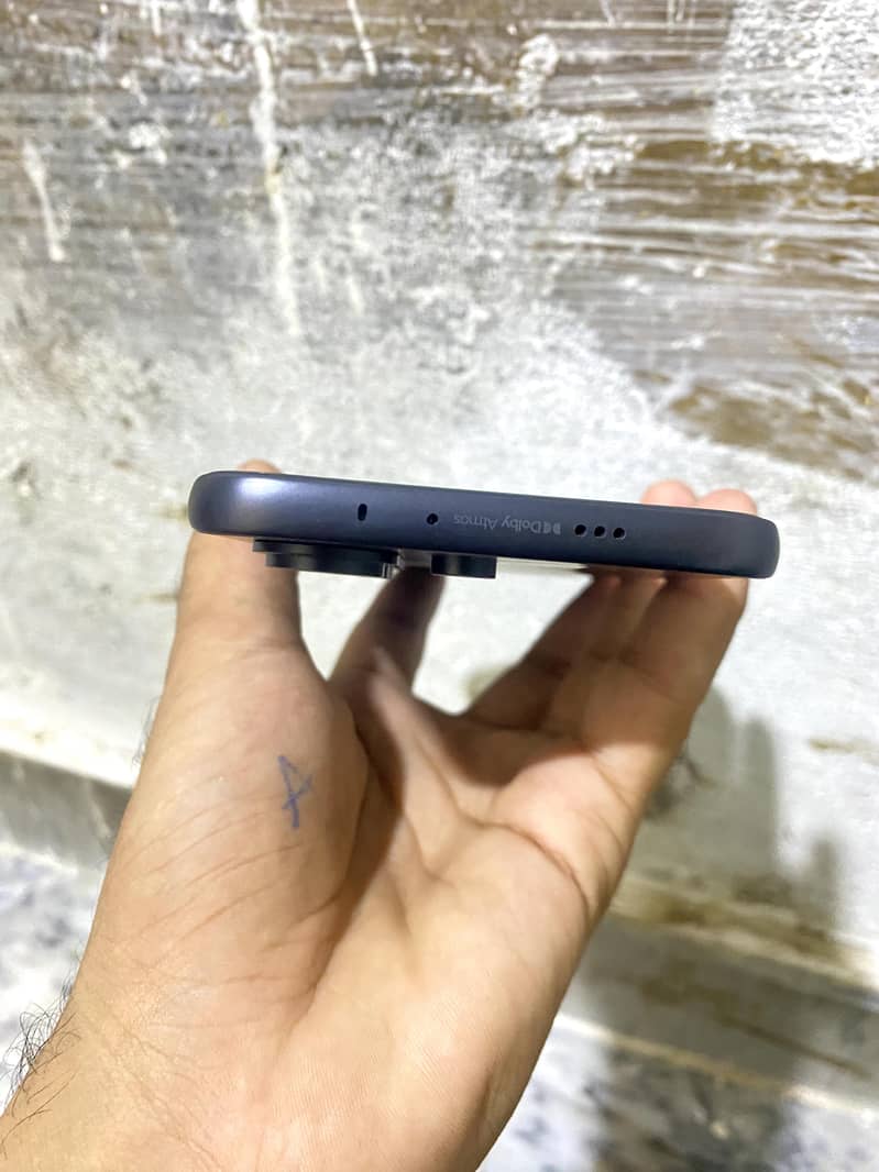 Tecno CAMON 40 Pro 1