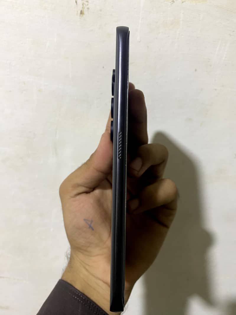Tecno CAMON 40 Pro 4