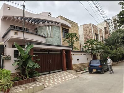 *OWNER-BUILT BUNGALOW FOR SALE | LATIFI HOUSING SOCIETY | 400 SQ YD | G+1 | 6 BED TOTAL | 13 CR DEMAND*