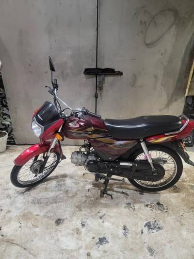 honda cd 70 dream 2025 model total genuine one hand used house used