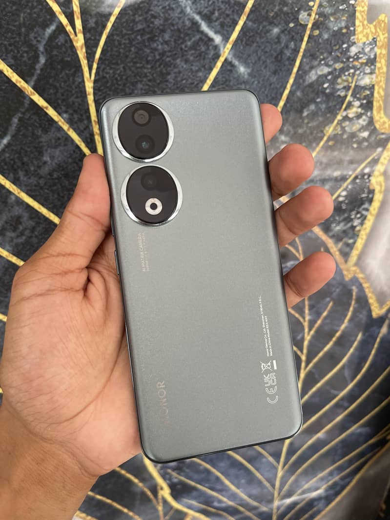 Honor 90 0